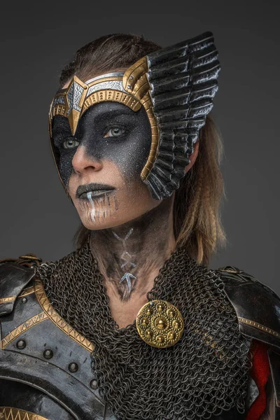 Portrait Woman Amazon Brown Hairs Dressed Dark Armor Isolated Gray — ストック写真