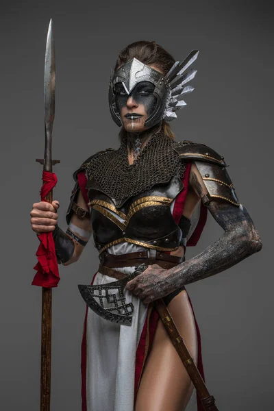 Studio Shot Attractive Woman Warrior Dressed Ancient Armor Holding Axe — Stockfoto