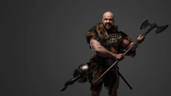 Portrait Aggressive Scandinavian Warrior Fur Holding Huge Axe — Stock Photo, Image