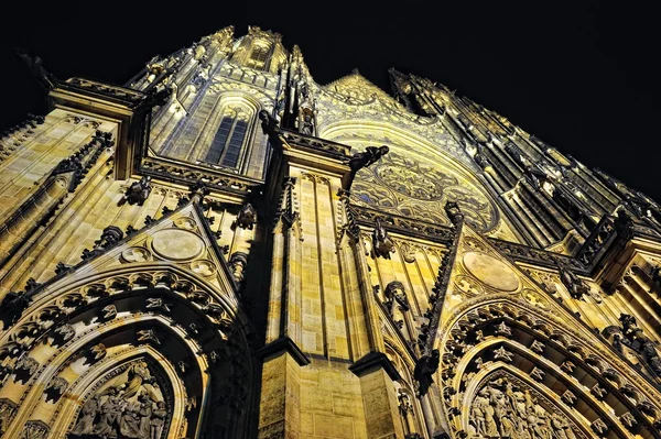 Prague. St. Vitus cathedral in darkness. — Stock Photo, Image