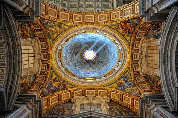 Techo de San Pedro, Iglesia. Museo Vaticano . — Foto de Stock