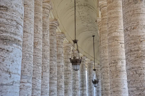 Vatican in italien. Peterskathedrale. — Stockfoto