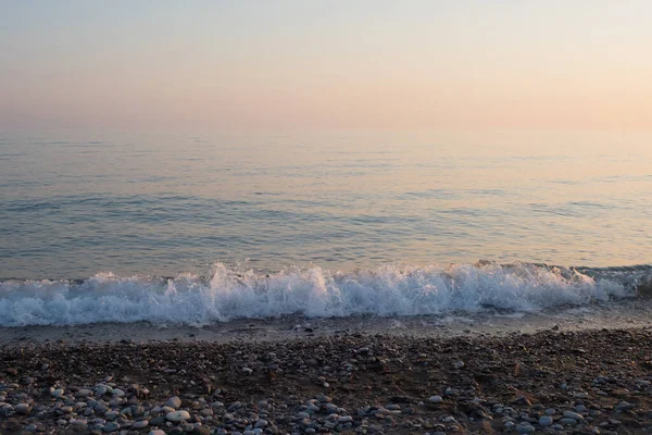 Combining sky and sea on the horizon, calm sea, relaxing beautiful landscape — Stock Photo, Image