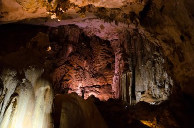 Emine Bayırı khosar Kırım mağara.