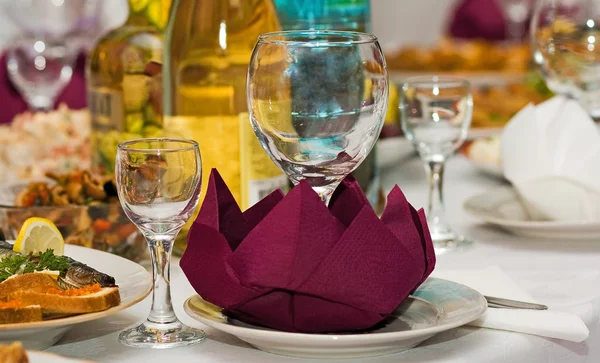 Tablo catering hizmeti ile gümüş ayarla