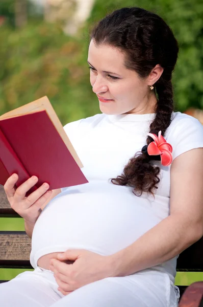 Gravid kvinna — Stockfoto