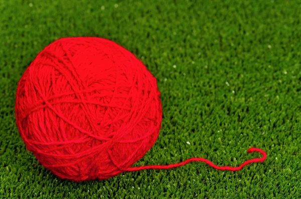 Red ball of yarn — Stock Photo, Image
