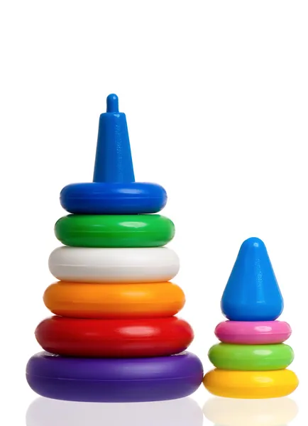Piramide van plastic ringen — Stockfoto