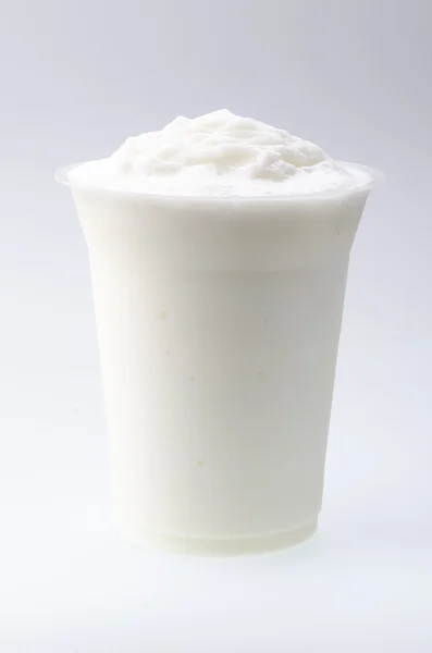 Йогуртовые напитки — стоковое фото