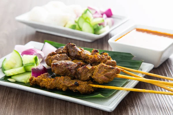 Satay Boeuf Malaisien Avec Délicieuse Sauce Aux Arachides Nourriture Célèbre — Photo