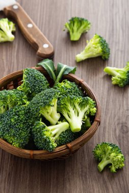 Sağlıklı yeşil organik çiğ brokoli Florets