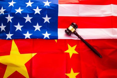 ABD ve Çin arasındaki ticari gerilim. Ekonomik çatışma ve ticari sürtüşmeler.