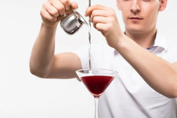 Barista preparazione coctail — Foto Stock