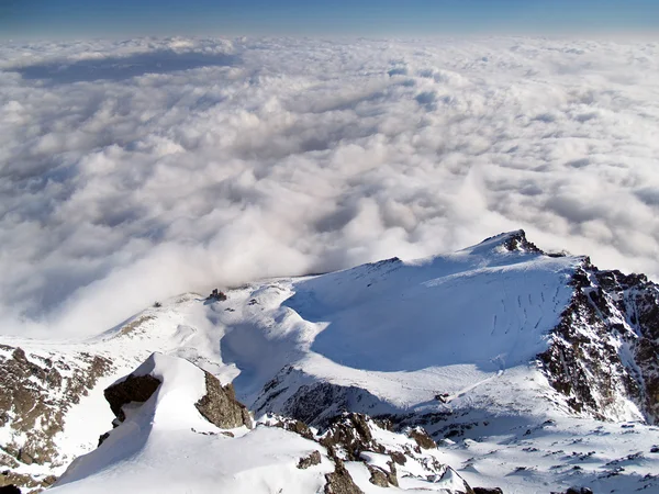 Vista do pico de Lomnicky durante o inverno — Fotografia de Stock