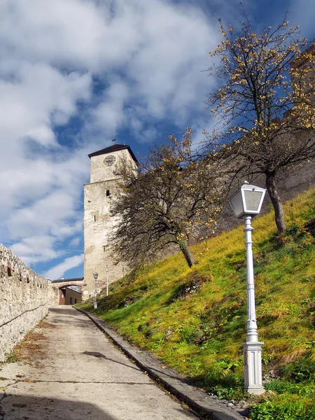 Trencin Kalesi, saat kulesi — Stok fotoğraf