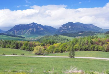 pravnac ve lomy ile bobrovnik kırsal