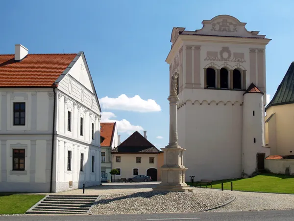 Townhall, coluna marian, e torre do sino Fotos De Bancos De Imagens Sem Royalties