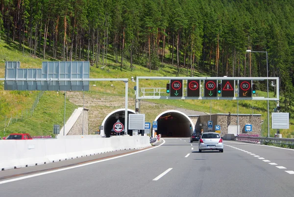 Entrance to Borik tunnel, Slovakia — Stock Photo, Image