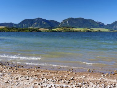 pravnac ve lomy hills shore