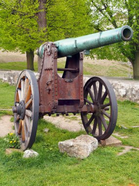 otantik tarihi savaş topu trencin Slovakya