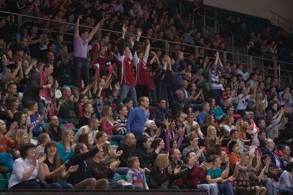 fanlar ve izleyicilere standları