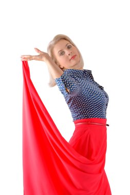 Kırmızı etekli güzel sarışın