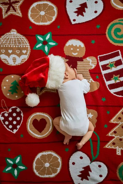 Little Sleeping Newborn Baby Wearing Santa Hat White Blank Bodysuit — Stock Photo, Image