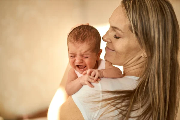 Mother Holding Her Newborn Baby Hands Baby Hands Mum Loving — Photo