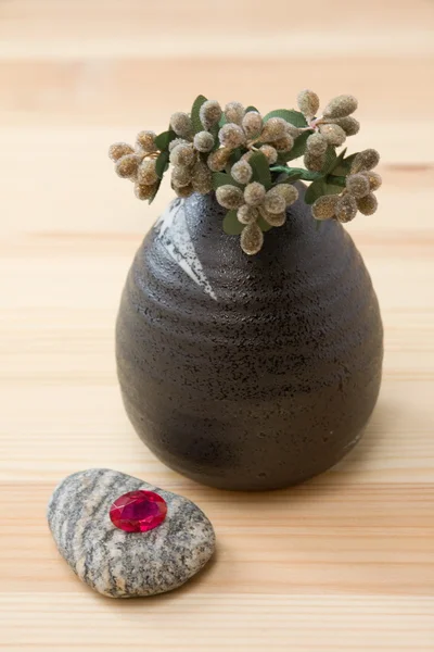 Vase and Stone — Stock Photo, Image