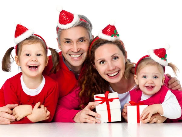 Família feliz celebrando o Natal — Fotografia de Stock