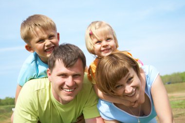 Aile portresi