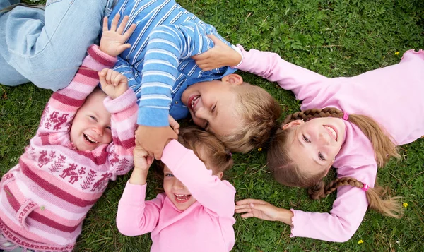 Niños juguetones — Foto de Stock