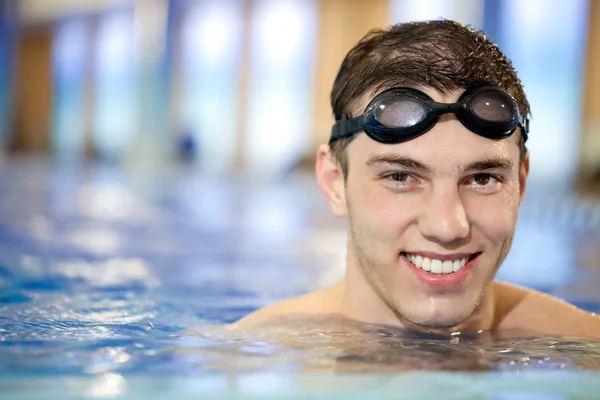 Uomo del nuoto — Foto Stock