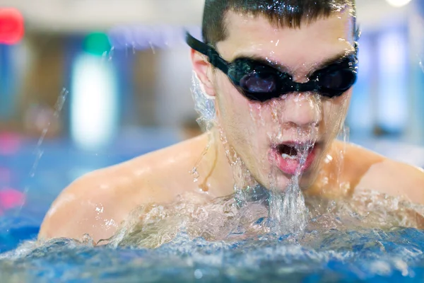 Uomo del nuoto — Foto Stock