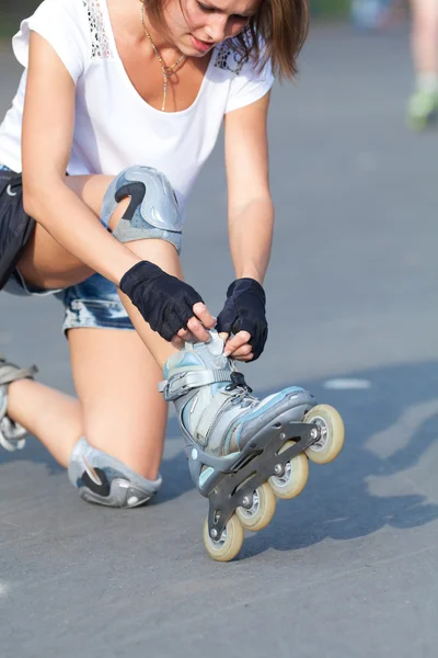 Patinaj cu role fata patinaj . — Fotografie, imagine de stoc