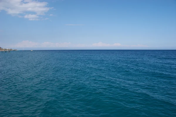 Beautiful blue sea — Stock Photo, Image