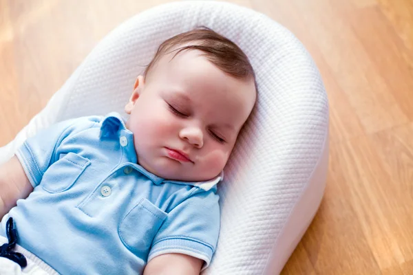 Baby sleeping — Stock Photo, Image