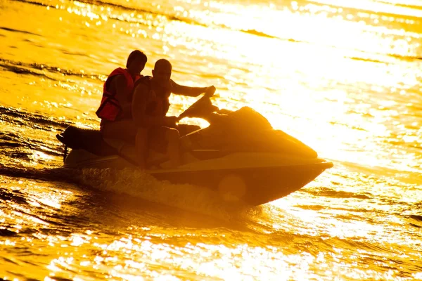 Couple on jet boat — Stock Photo, Image