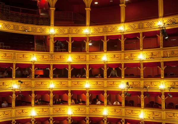 Teatro Verdi, Trieste — Stockfoto