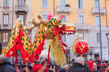 Çin yeni yılı geçit Milano