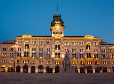 İtalya Meydanı, Trieste.