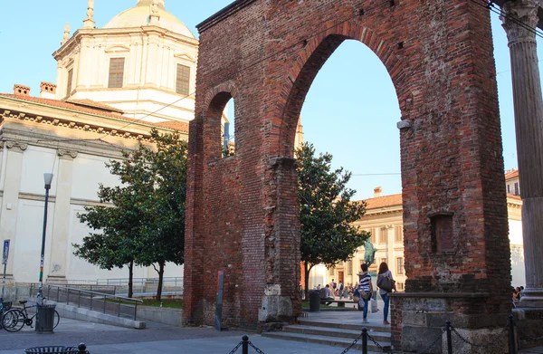 San lorenzo oszlopok, Milánó — Stock Fotó