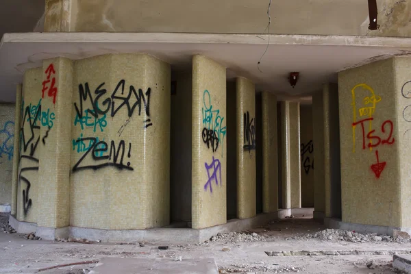 Edificio abandonado — Foto de Stock