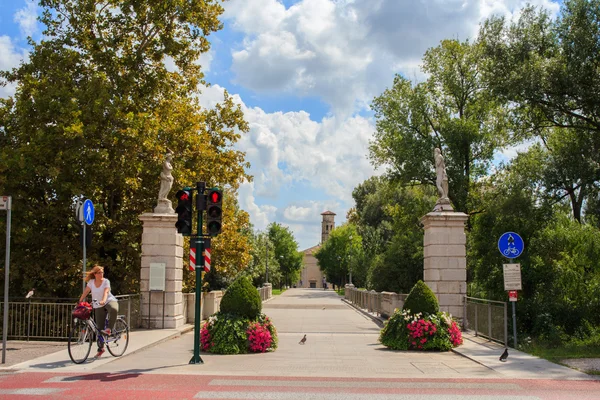 Bridge, Pordenone — Stockfoto