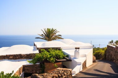 pantelleria içinde dammuso