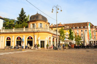 Bolazano, Walther platz