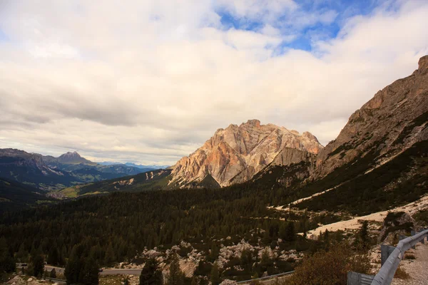 Kontur Piz dles — Stok Foto