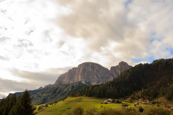 Val badia, Dolomiterna — Stockfoto