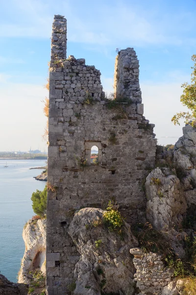 Castillo viejo, Duino — Foto de Stock