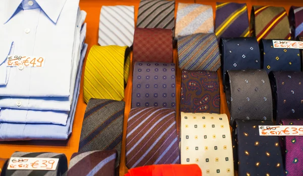 Overhemden en stropdassen — Stockfoto